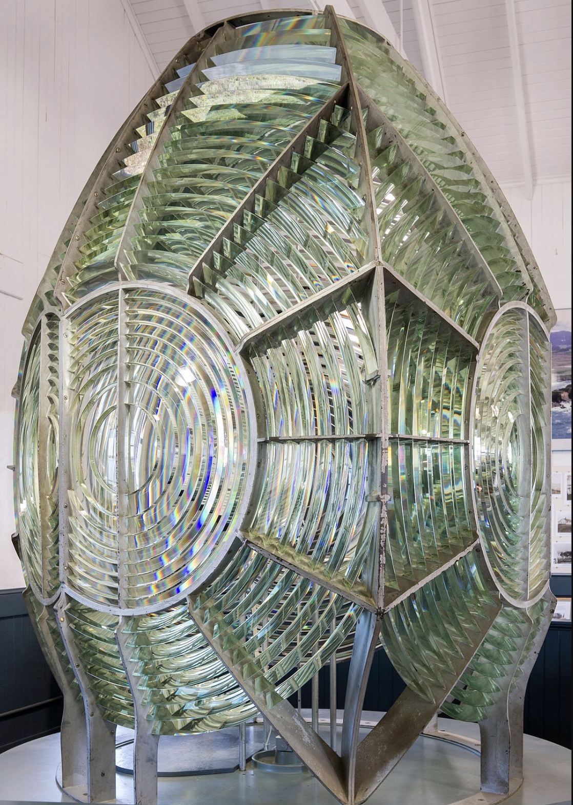 lighthouse fresnel lens